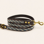 Afbeelding laden in galerijweergave, Laisse pour chien en perles et cuir Gigi Zenya